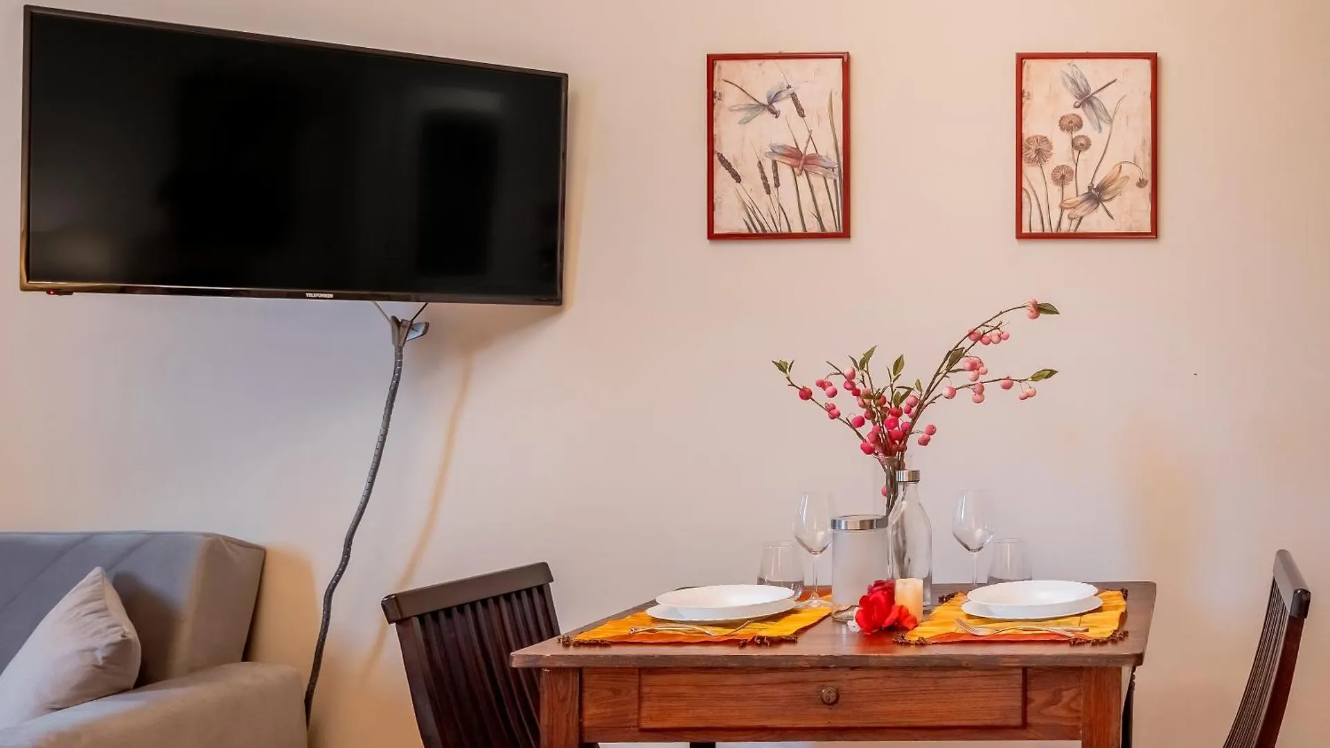 Lungarno Florence Apartment إيطاليا