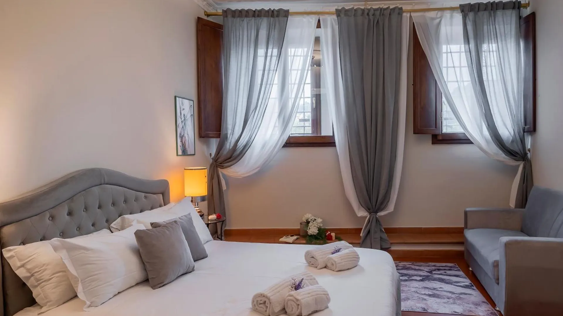 Lungarno Florence Apartment